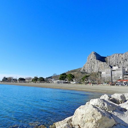 Apartment Antonela Omiš Esterno foto