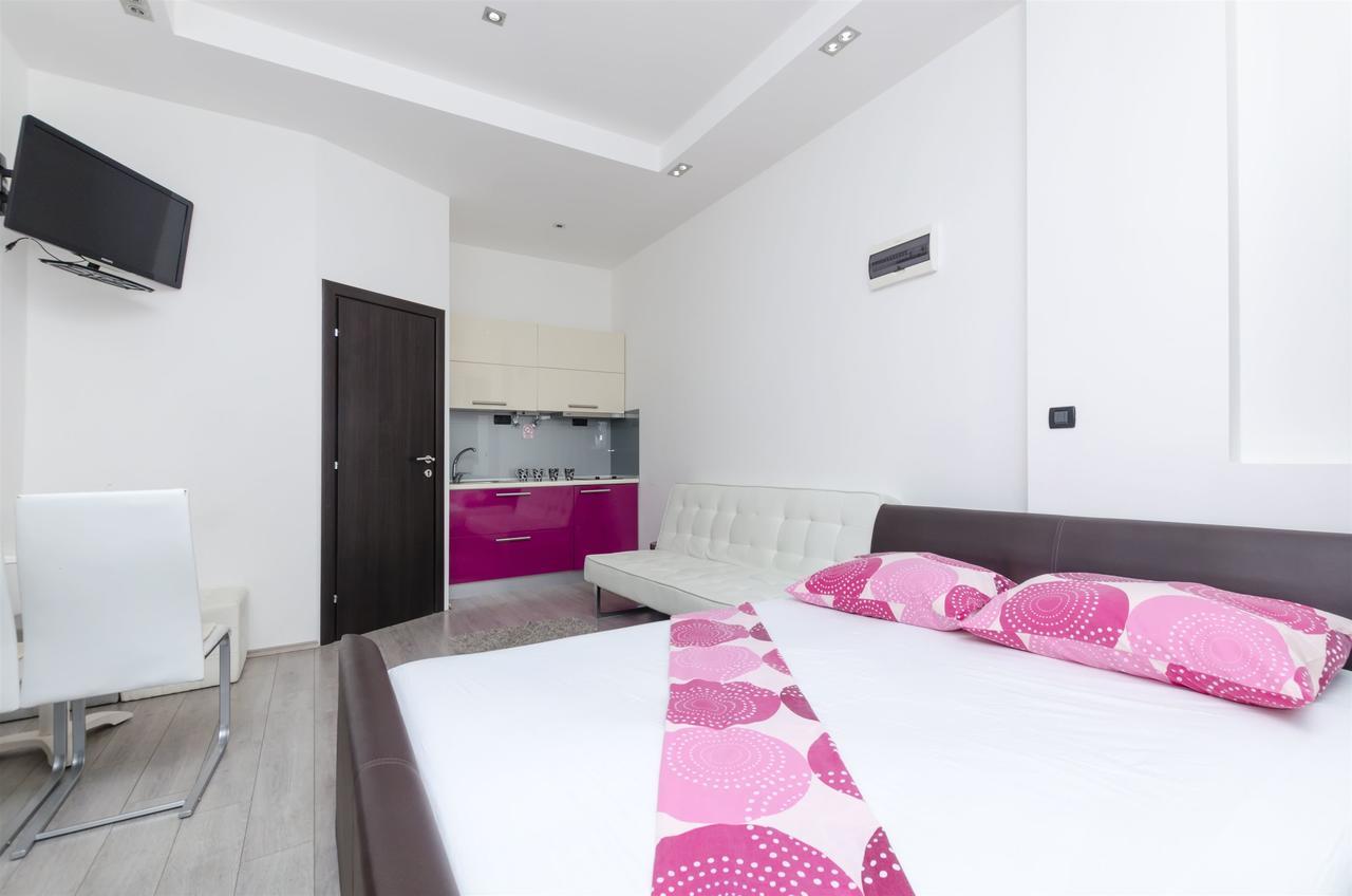 Apartment Antonela Omiš Esterno foto